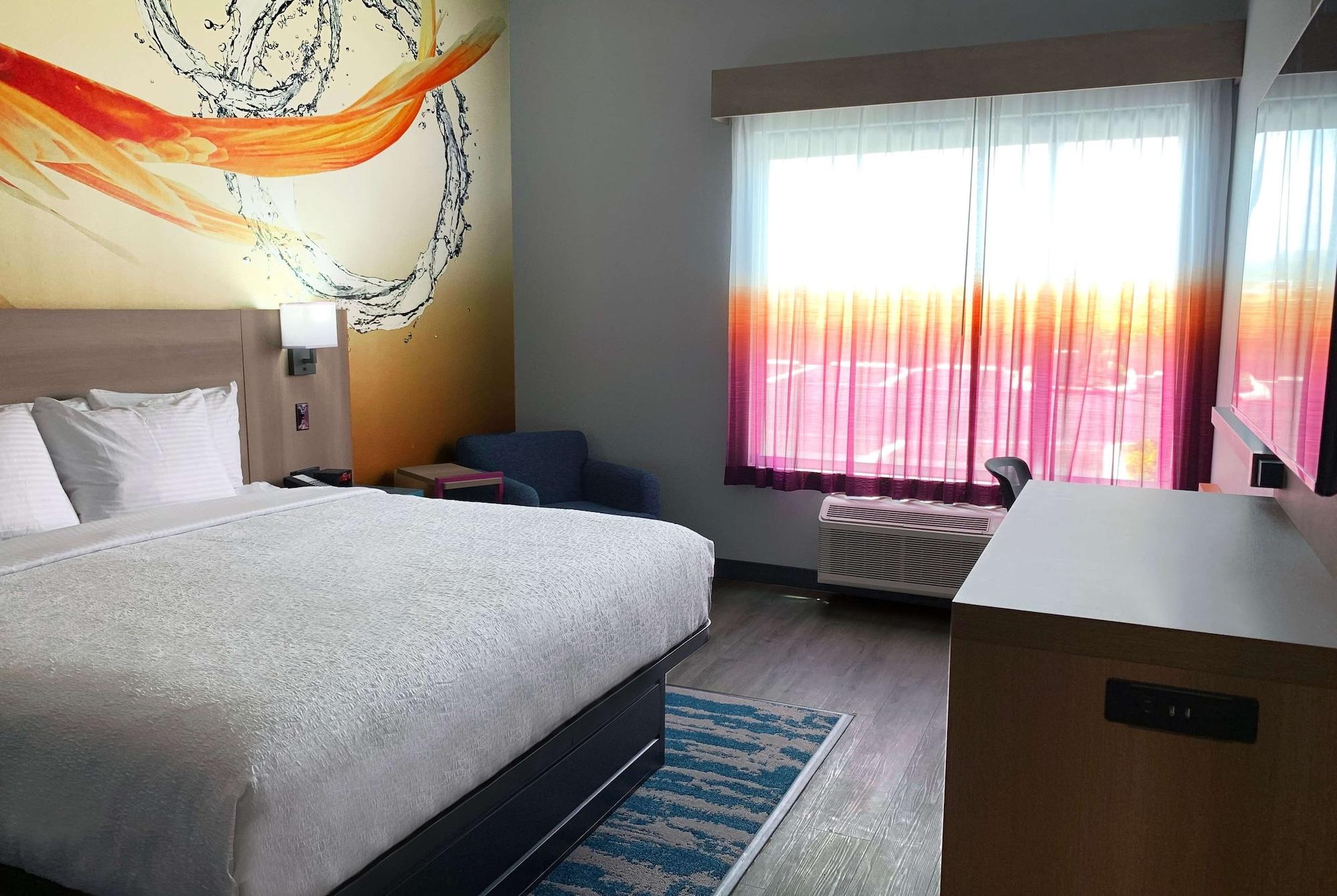 La Quinta Inn & Suites By Wyndham San Antonio Seaworld Lafb 외부 사진