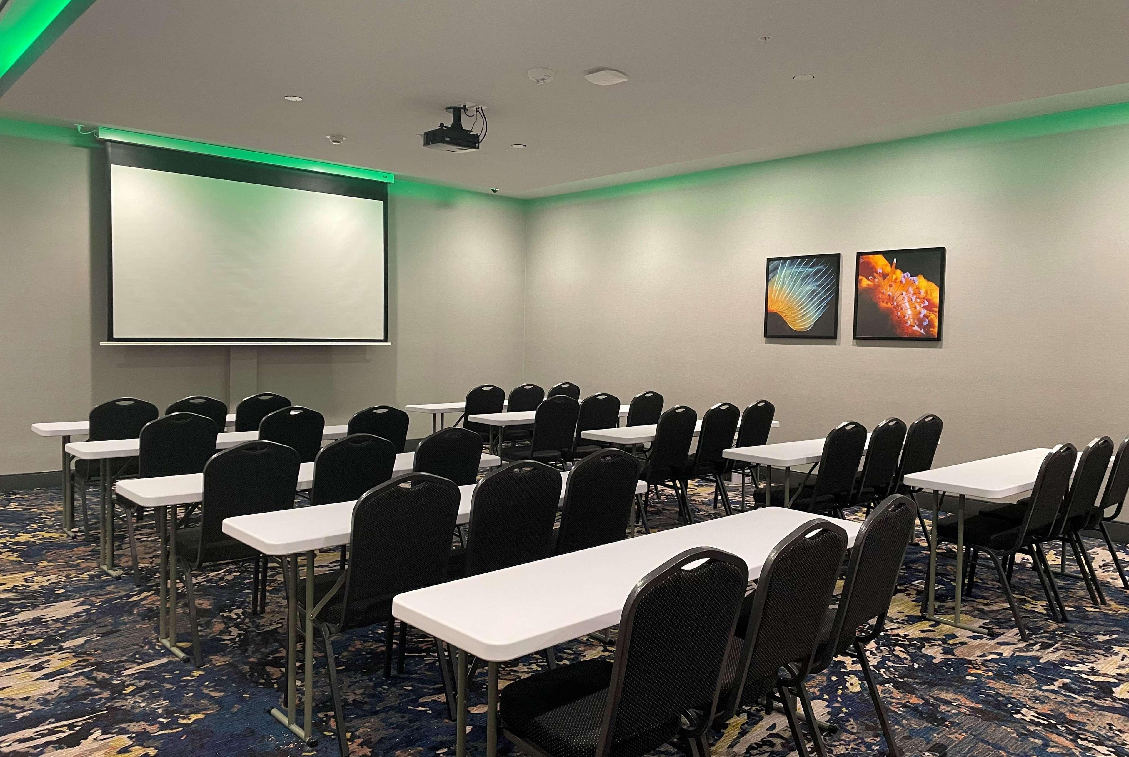La Quinta Inn & Suites By Wyndham San Antonio Seaworld Lafb 외부 사진