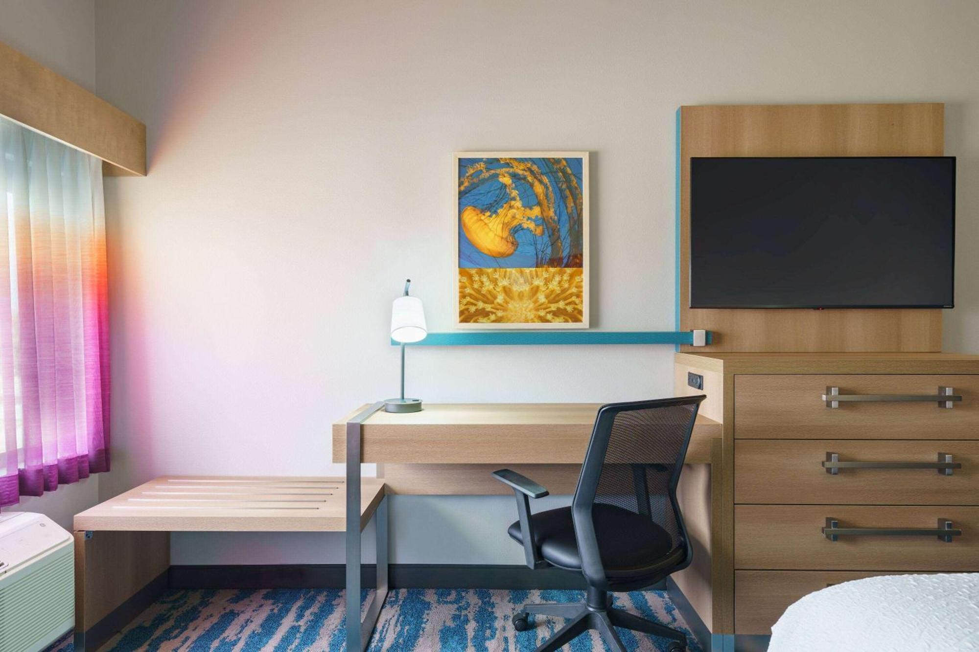La Quinta Inn & Suites By Wyndham San Antonio Seaworld Lafb 외부 사진