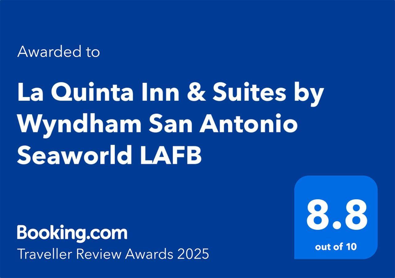 La Quinta Inn & Suites By Wyndham San Antonio Seaworld Lafb 외부 사진
